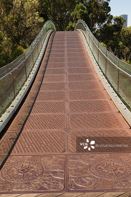 珀斯国王公园反射区的玻璃桥步道图片素材