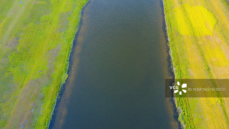 佛罗里达州希尔斯伯勒县的农业田野鸟瞰图图片素材