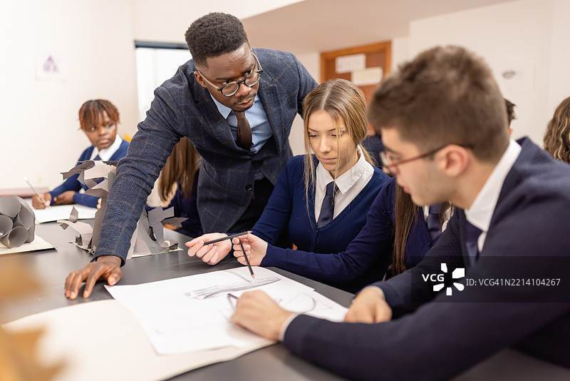 课堂合作：教师指导学生图片素材