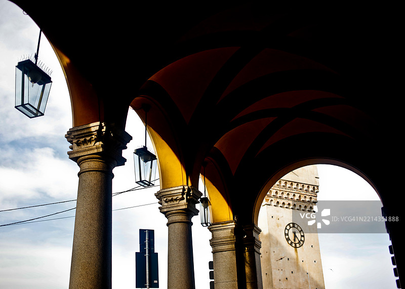 萨沃纳的塔楼景观图片素材