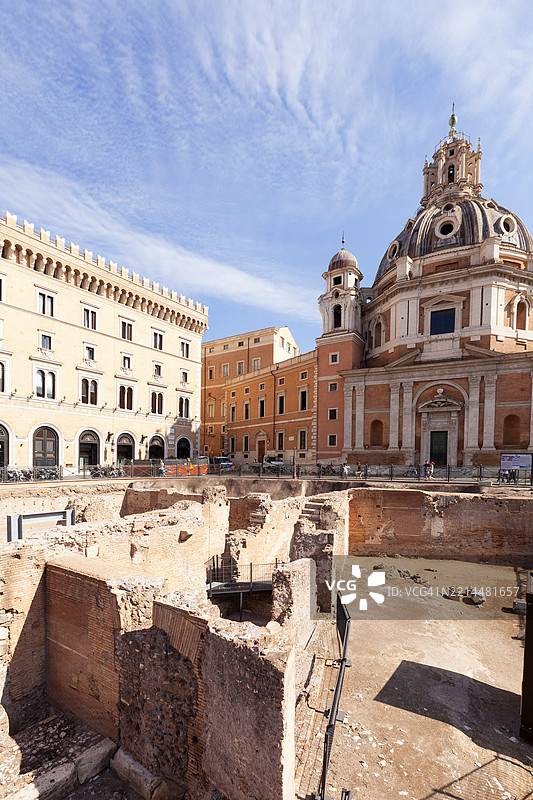 拉尔戈·迪·托雷·阿根廷广场的古罗马寺庙考古遗址景观图片素材