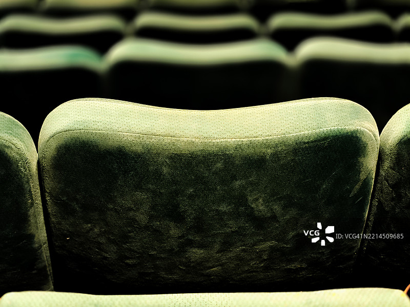 空荡荡的剧院座位图片素材