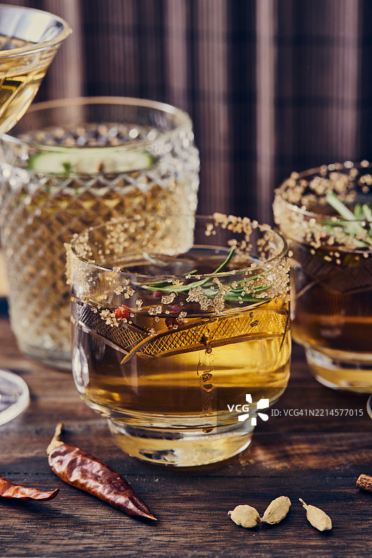 奢华鸡尾酒图片素材