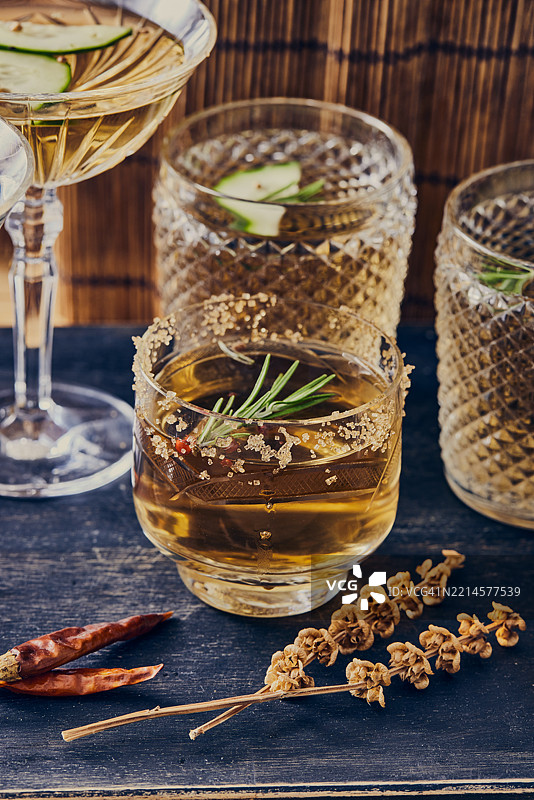 奢华鸡尾酒图片素材