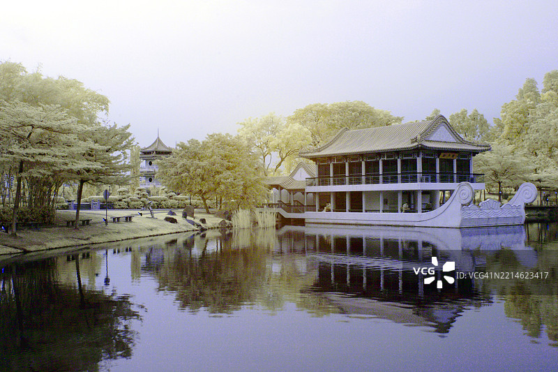 新加坡中国花园的茶馆亭（红外线）图片素材