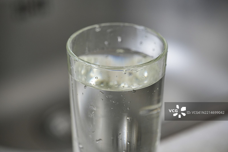 一杯水图片素材