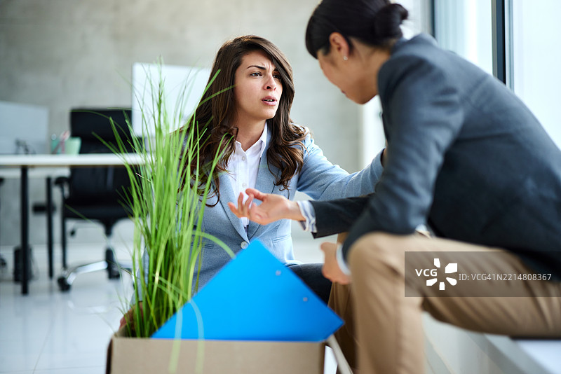 不要难过，你会找到另一份工作的！图片素材