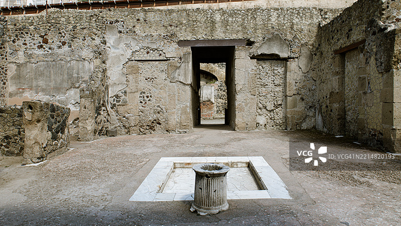 赫库兰尼姆考古遗址，位于意大利那不勒斯图片素材