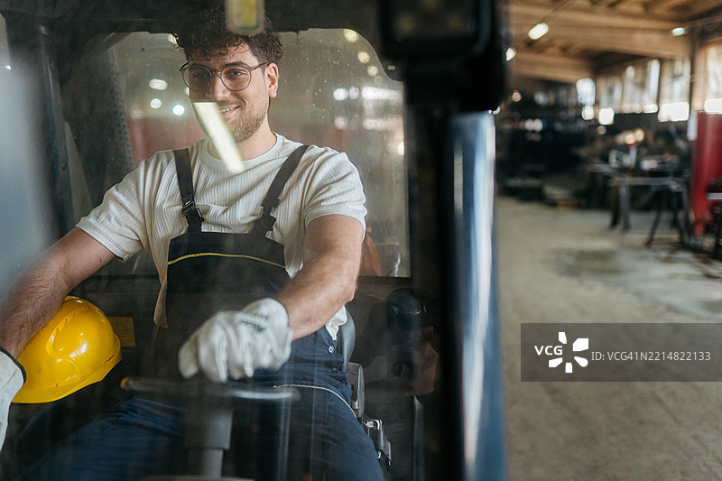 我喜欢我的新车图片素材