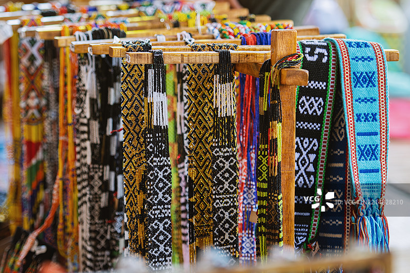 沙巴婆罗洲传统珠饰腰带图片素材