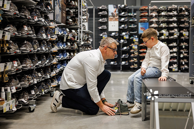 你应该试试这些鞋子图片素材