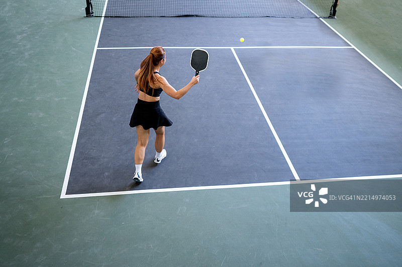 高空俯瞰：捕捉强大户外镜头的精准度图片素材