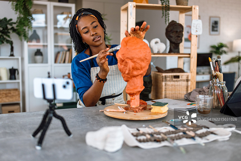 拍摄在线雕塑课程图片素材