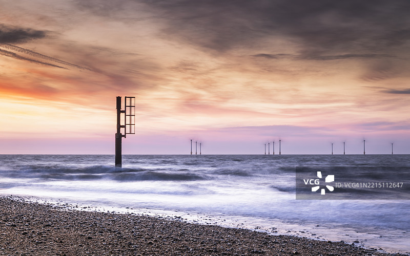 日落时分海洋与天空的美丽景色图片素材