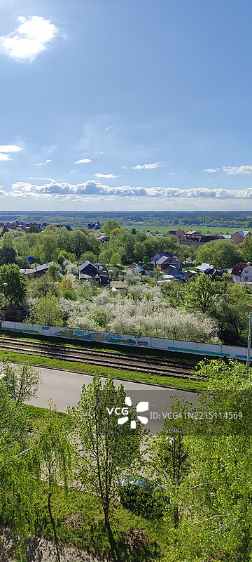 俯瞰奥卡河，远望里雅赞图片素材