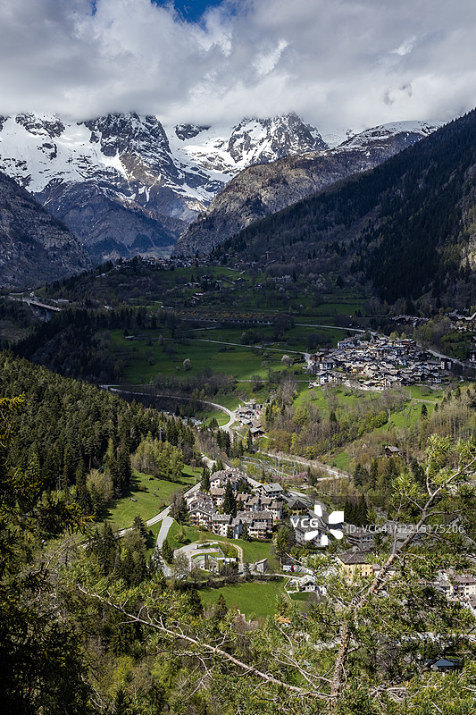 库尔马耶尔镇的鸟瞰图图片素材