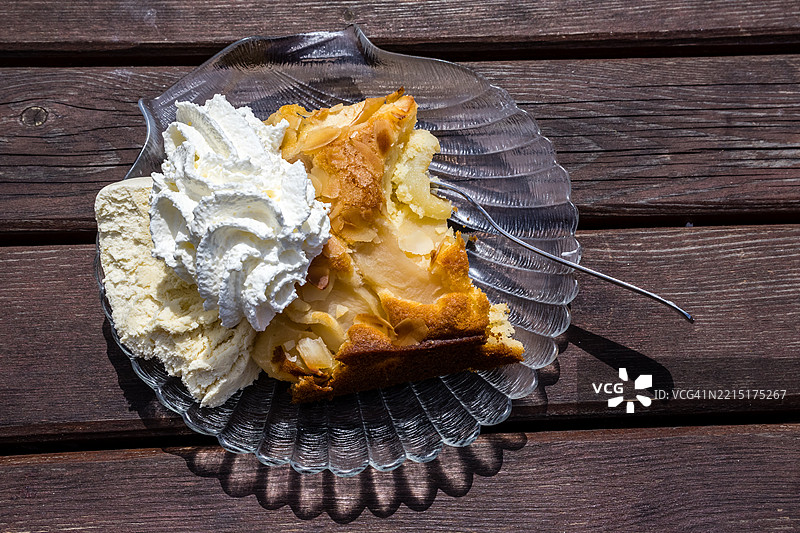 苹果卷盘子图片素材