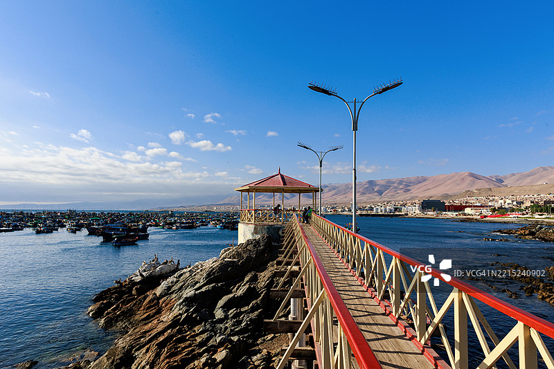 秘鲁伊洛港的何塞·加尔维斯广场图片素材