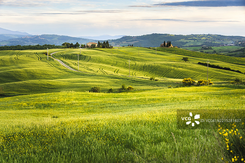 托斯卡纳圣基里科附近的乡村日落图片素材