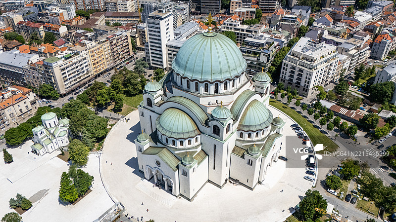 塞尔维亚首都圣萨瓦大教堂的惊人无人机航拍画面图片素材