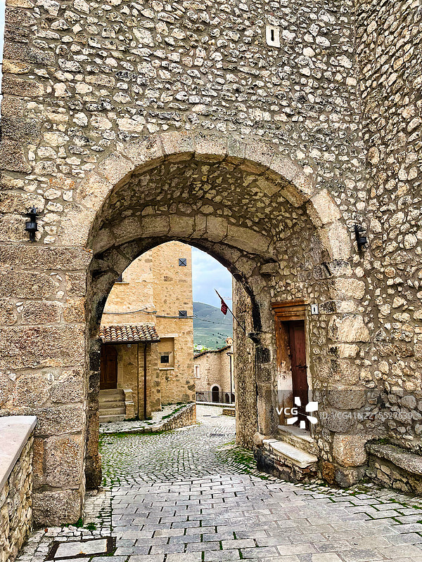 圣斯特法诺·迪·塞萨尼奥的拱门图片素材