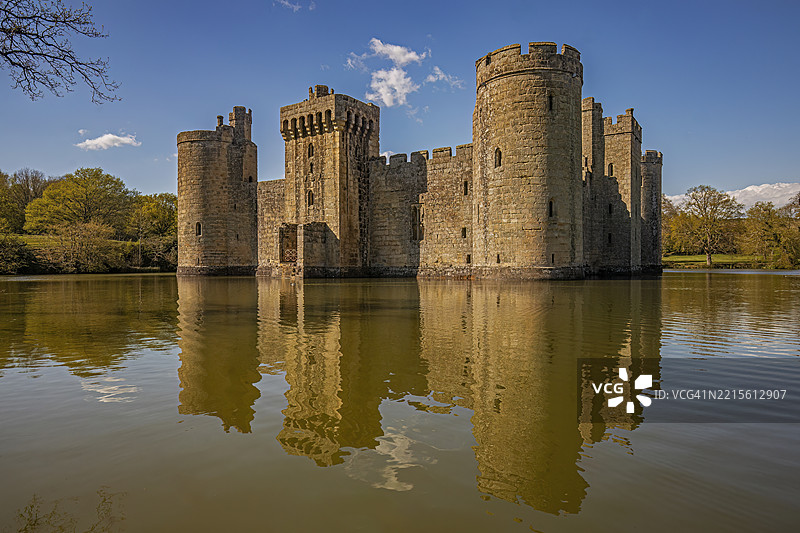 博迪姆城堡，罗伯茨桥，东萨塞克斯，英国。图片素材