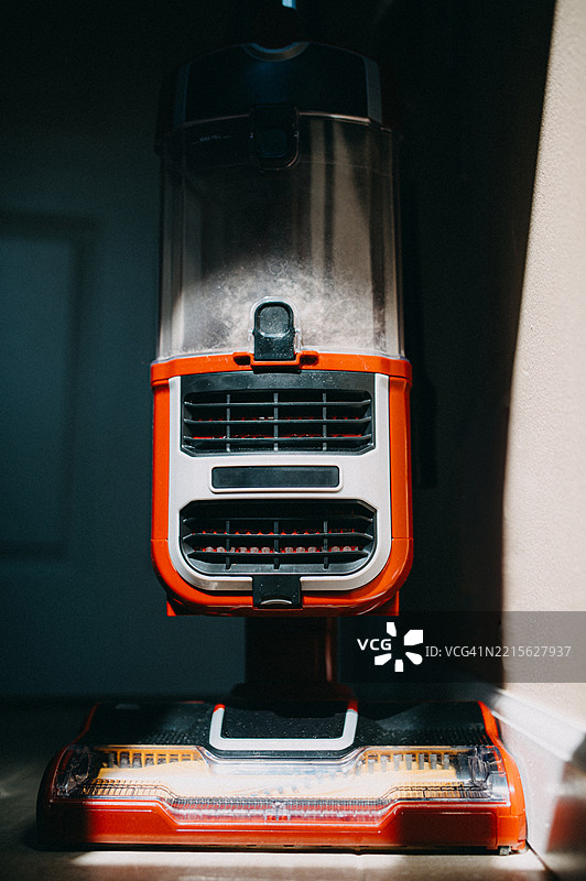 现代吸尘器的特写视图图片素材