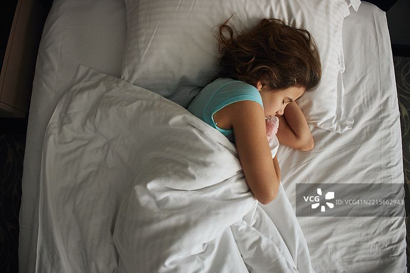 美丽的女孩在睡觉图片素材