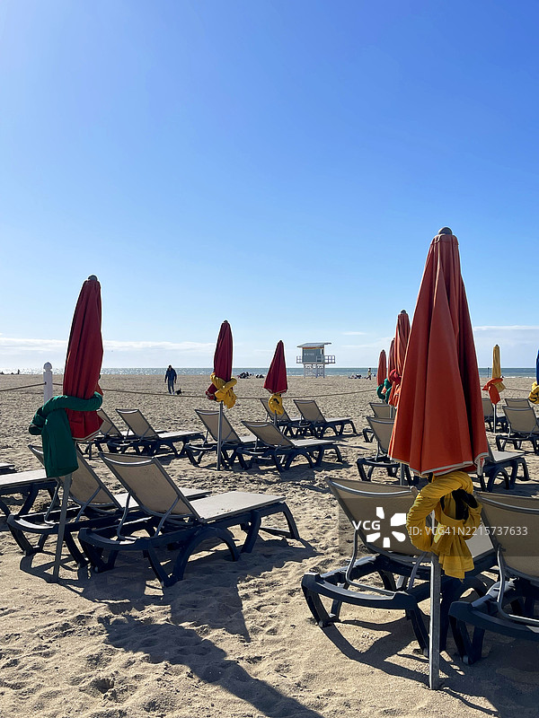 五彩缤纷的多维尔阳伞，法国图片素材