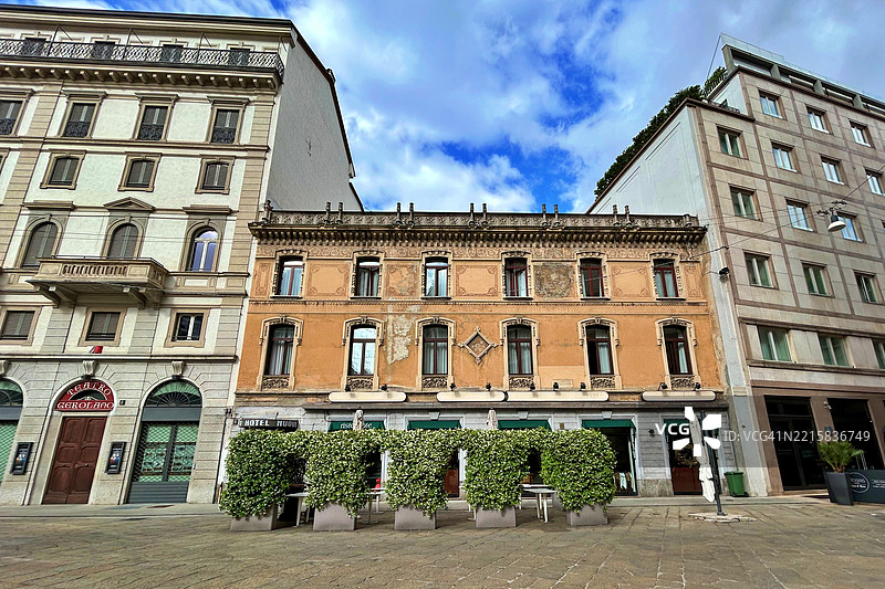 贝卡里亚广场，米兰图片素材