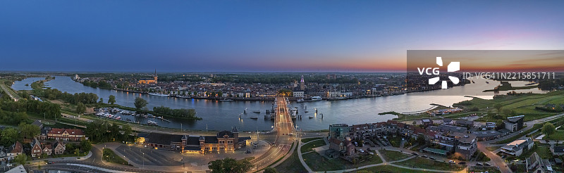 坎彭春季日落鸟瞰图图片素材