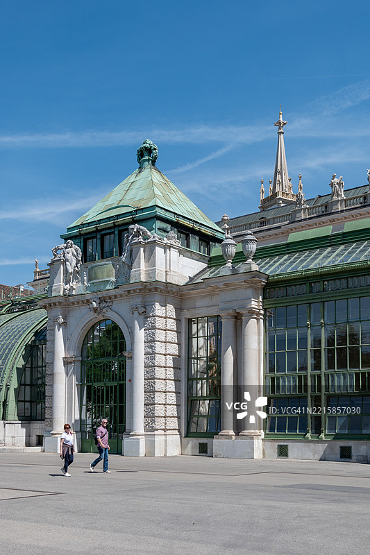 维也纳的堡垒花园在阳光明媚的春日图片素材