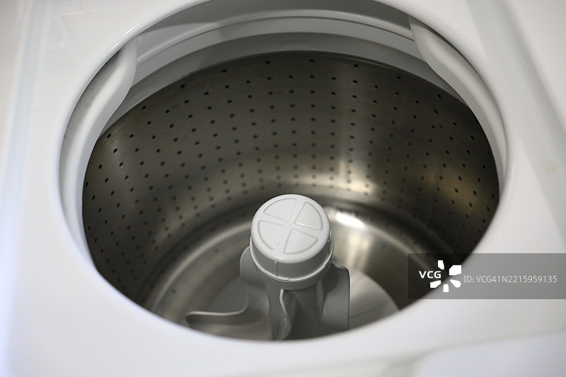 自动洗衣机类型的家电图片素材