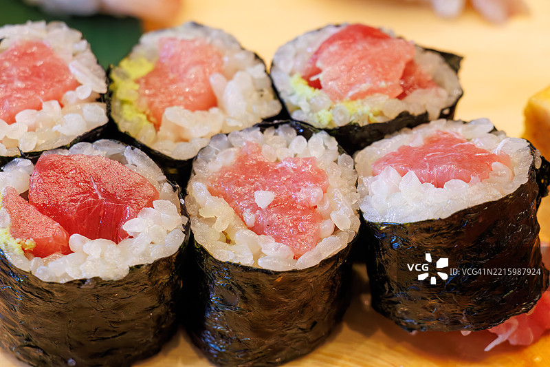 金枪鱼卷寿司图片素材