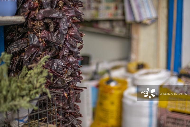 干辣椒悬挂着图片素材