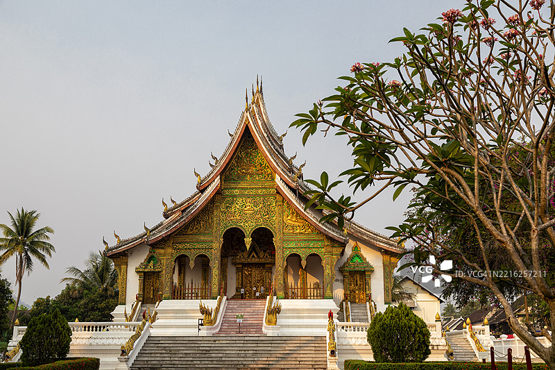 瓦特迈苏万纳普哈马寺，琅勃拉邦，老挝图片素材