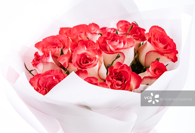 粉色玫瑰的装饰性花束特写图片素材