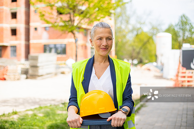 建筑工人肖像图片素材
