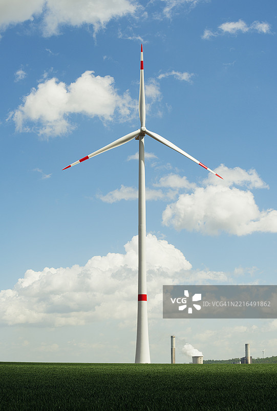 德国埃尔斯多夫的风力涡轮机，产生可再生能源图片素材