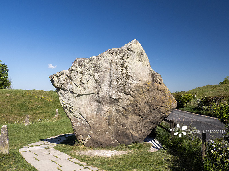 艾夫伯里巨石阵和石圈是世界上最大的史前石圈，位于英国威尔特郡的艾夫伯里。图片素材