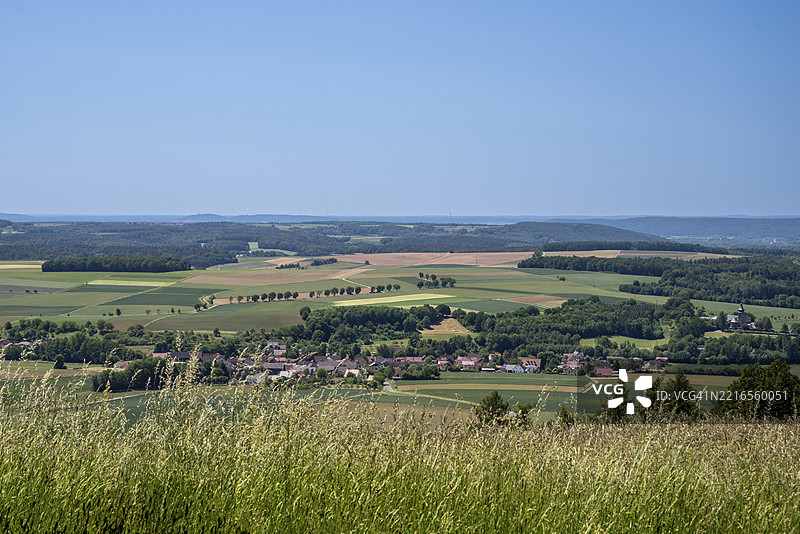 从维茨山俯瞰农业周边，埃本斯费尔德，上弗兰肯，德国，欧洲图片素材