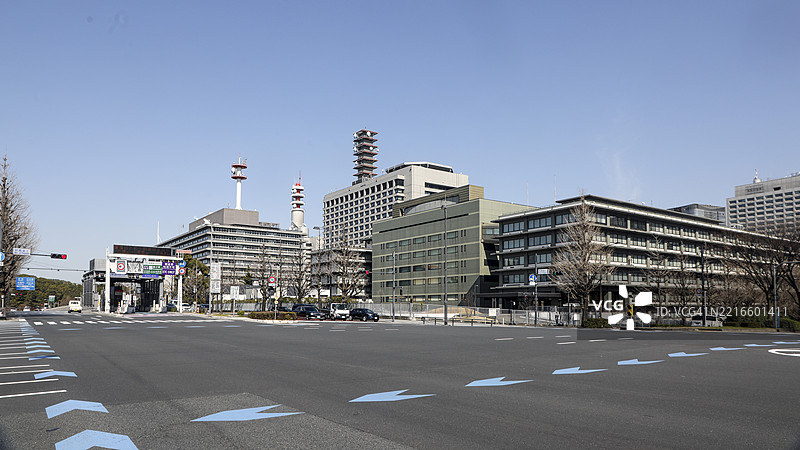 霞关街景，政府大楼与高速公路入口图片素材