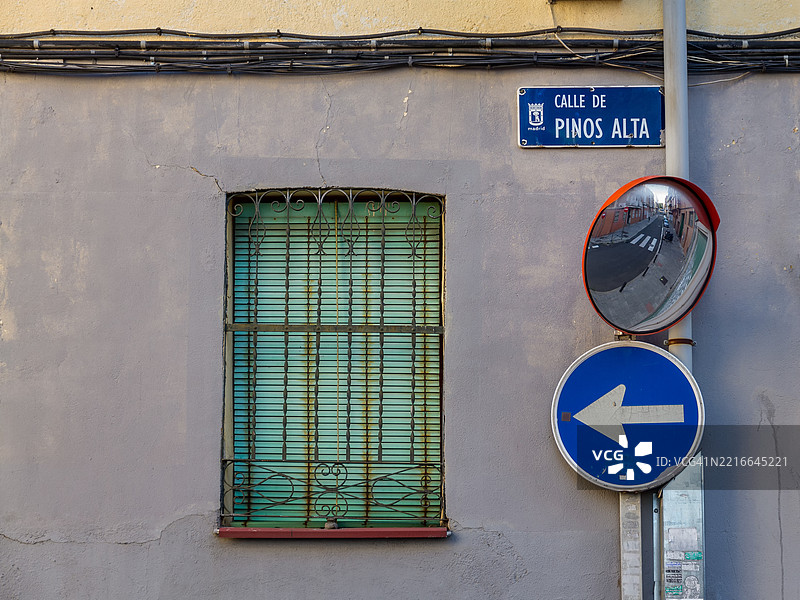 马德里特图安区的窗户图片素材
