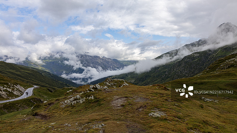 山脉与天空的美丽景色图片素材