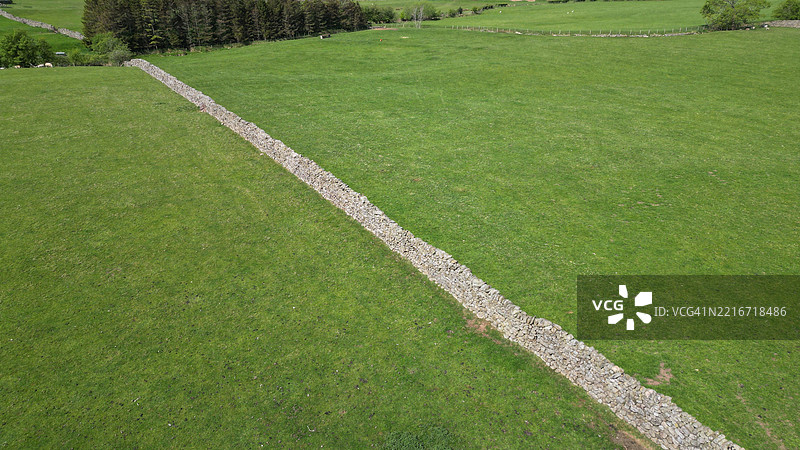 草地的高角度视图，卡恩福斯，英国图片素材