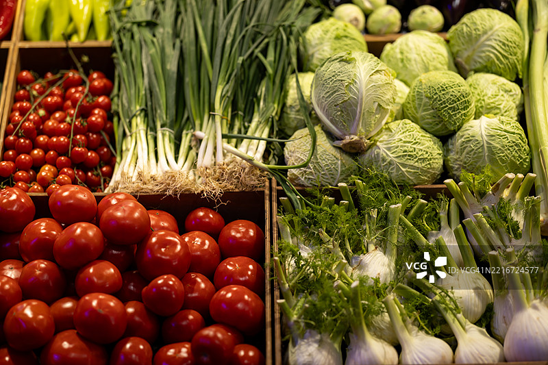 鲜艳多彩的秋季水果和蔬菜图片素材