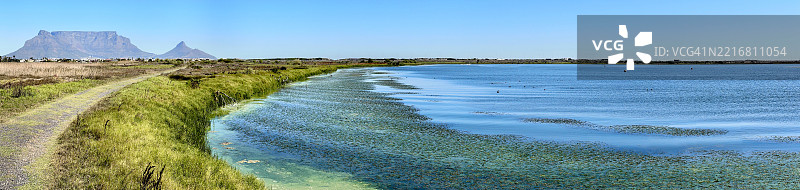 自然保护区内的桌山全景图片素材