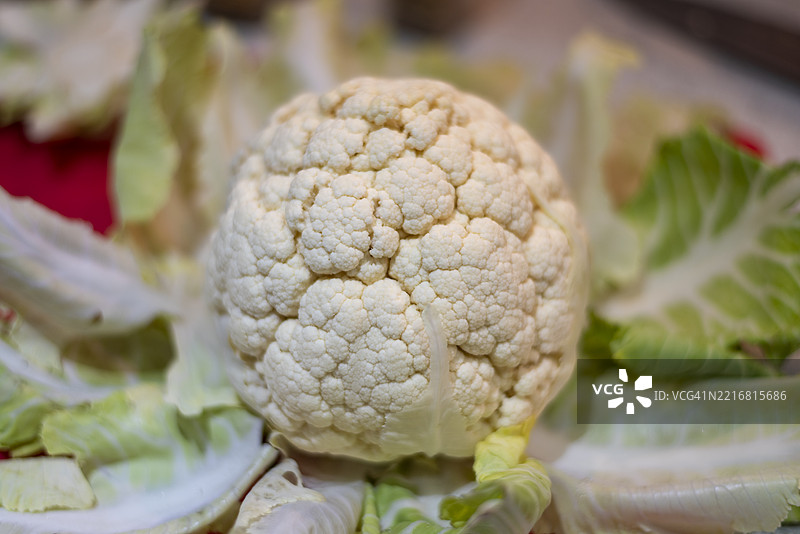 新鲜的生花椰菜，准备好进行烹饪。图片素材