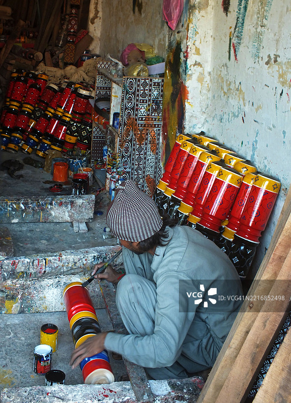 JHANDI（多彩家具）经历不同的生产过程图片素材