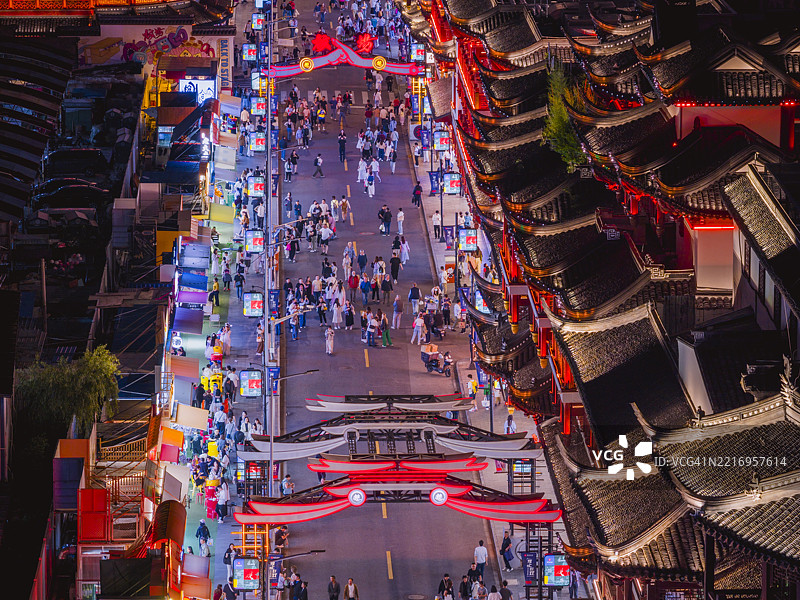 上海豫园的夜市图片素材